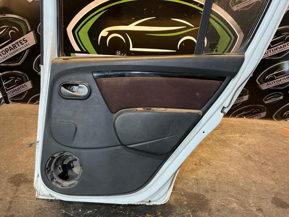 TAPIZADO PUERTA TRASERA DERECHA RENAULT SANDERO STEPWAY