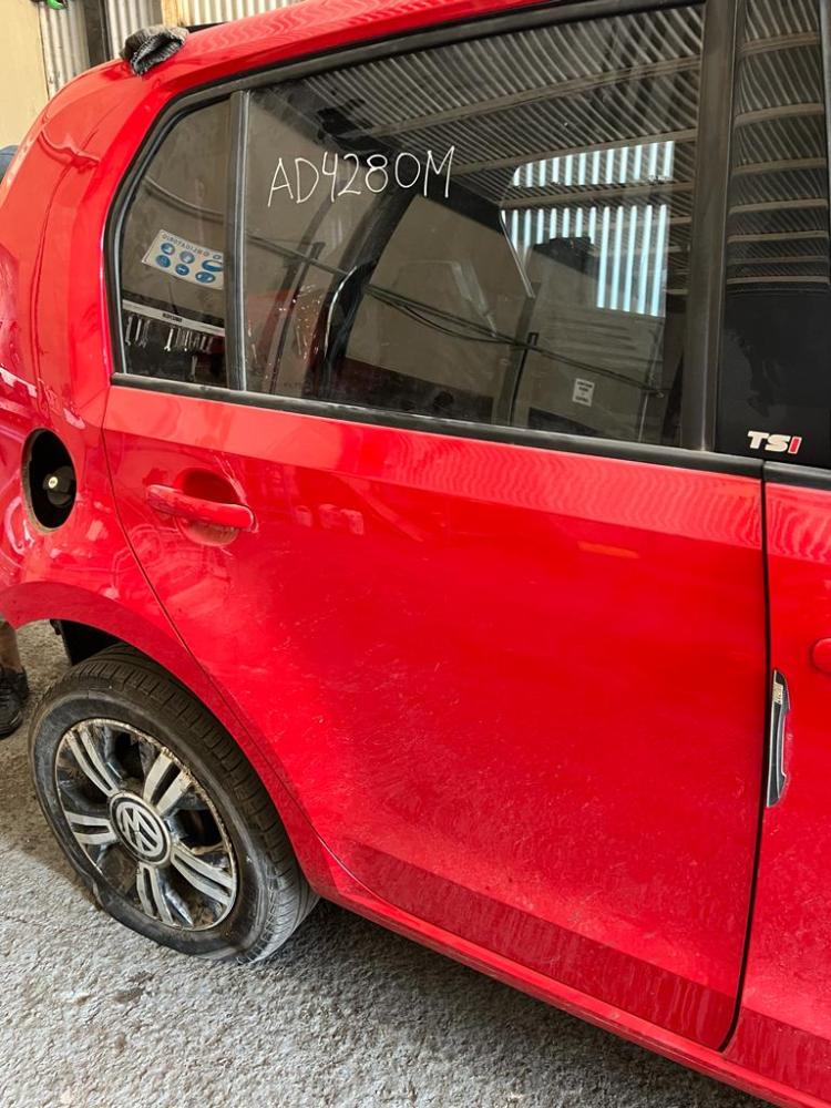 PUERTA TRASERA DERECHA VOLKSWAGEN PEPPER UP!