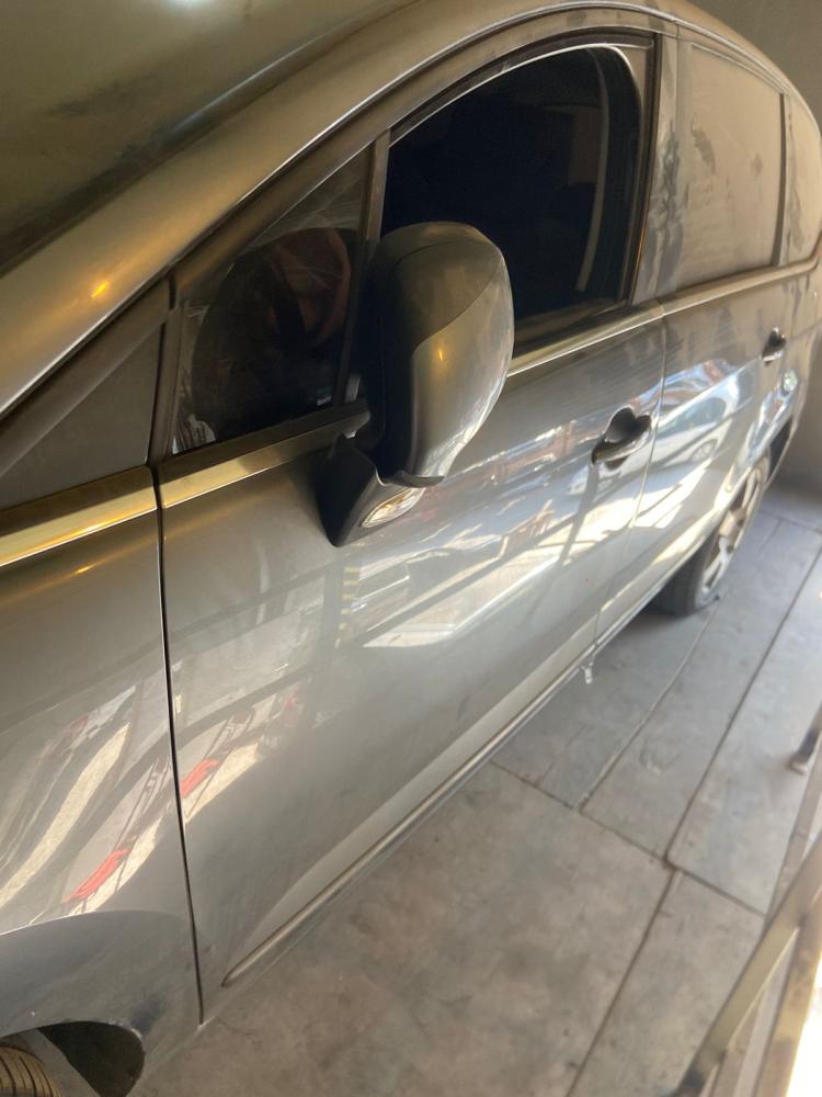 PUERTA DELANTERA IZQUIERDA PEUGEOT 5008 ALLURE