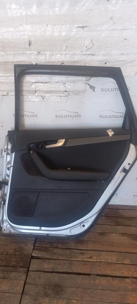 PUERTA TRASERA DERECHA AUDI A3 1.4T