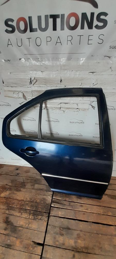 PUERTA TRASERA DERECHA VOLKSWAGEN BORA