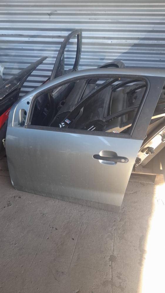 PUERTA DELANTERA IZQUIERDA FIAT MOBI 1.0 8V WAY