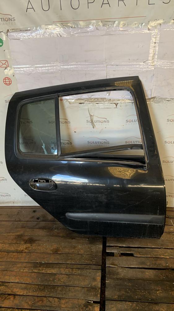 PUERTA TRASERA DERECHA RENAULT CLIO 2010