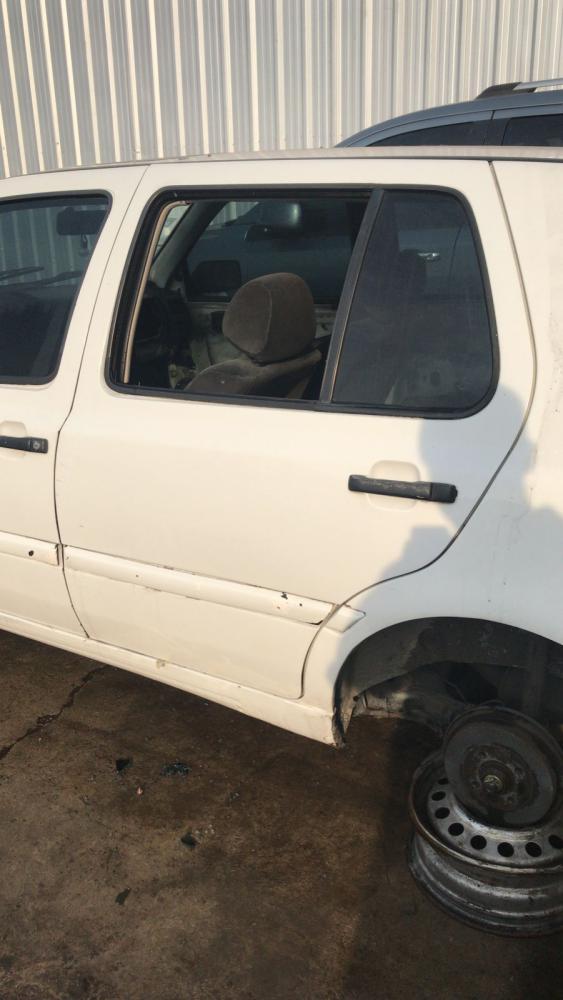 PUERTA TRASERA IZQUIERDA VOLKSWAGEN GOLF 2.0
