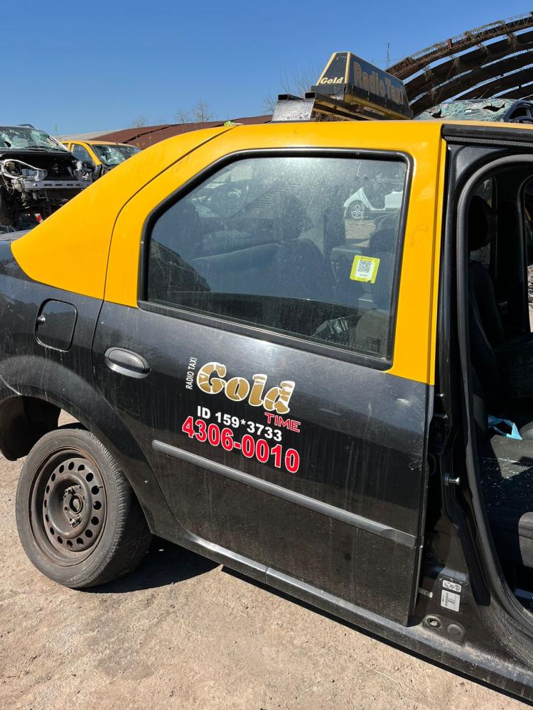 PUERTA TRASERA DERECHA RENAULT LOGAN 1.6 8V