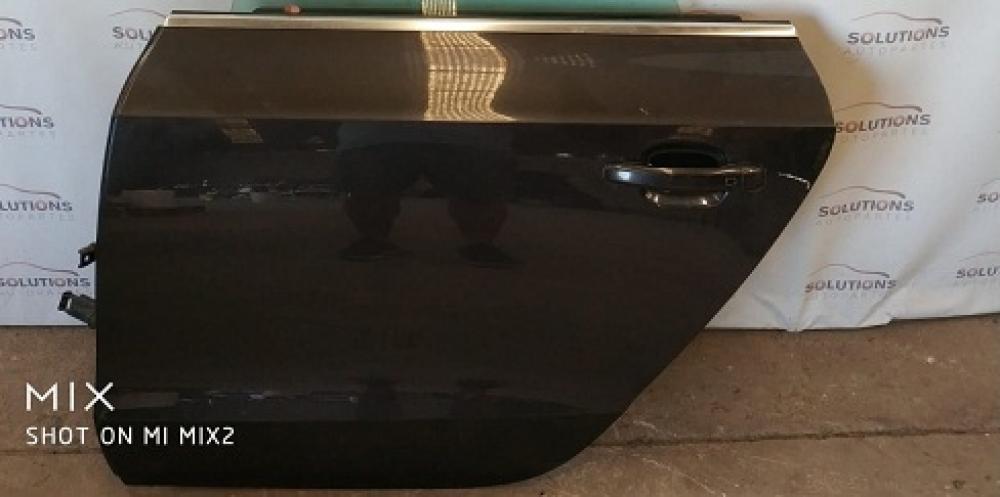 PUERTA TRASERA IZQUIERDA AUDI A5 2.0T FSI 2011
