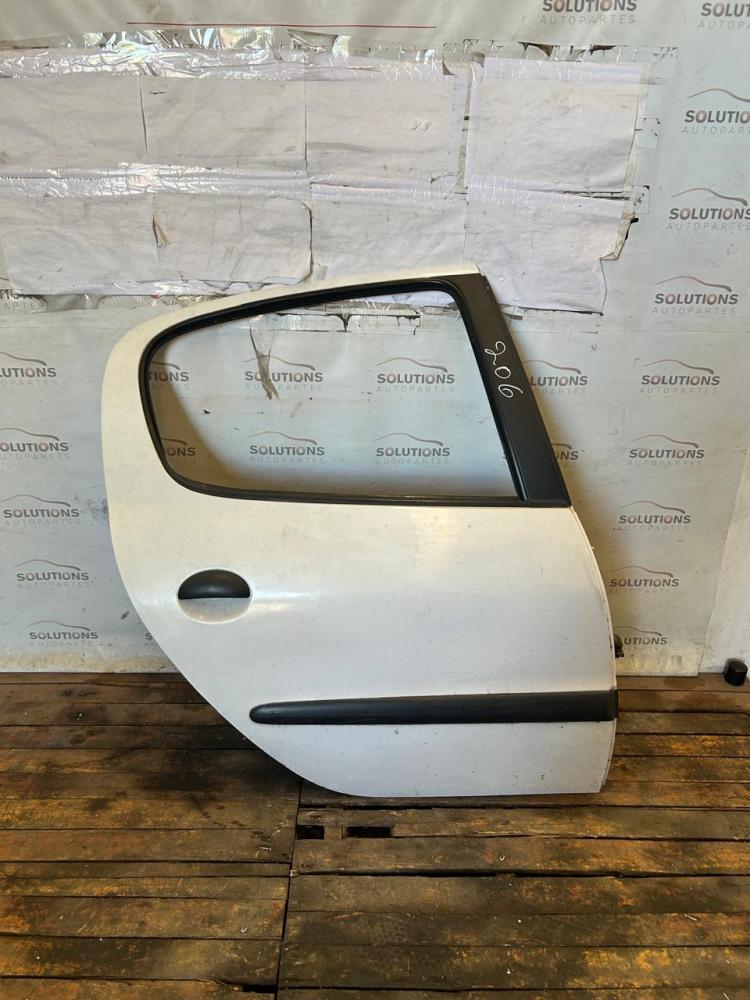 PUERTA TRASERA DERECHA PEUGEOT 206