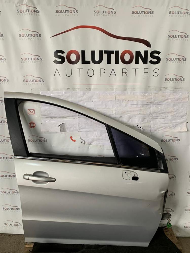 PUERTA DELANTERA DERECHA PEUGEOT 408 2012