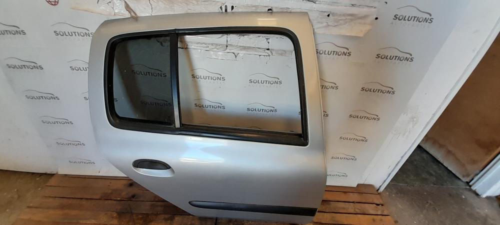 PUERTA TRASERA DERECHA RENAULT CLIO 1.2 2012