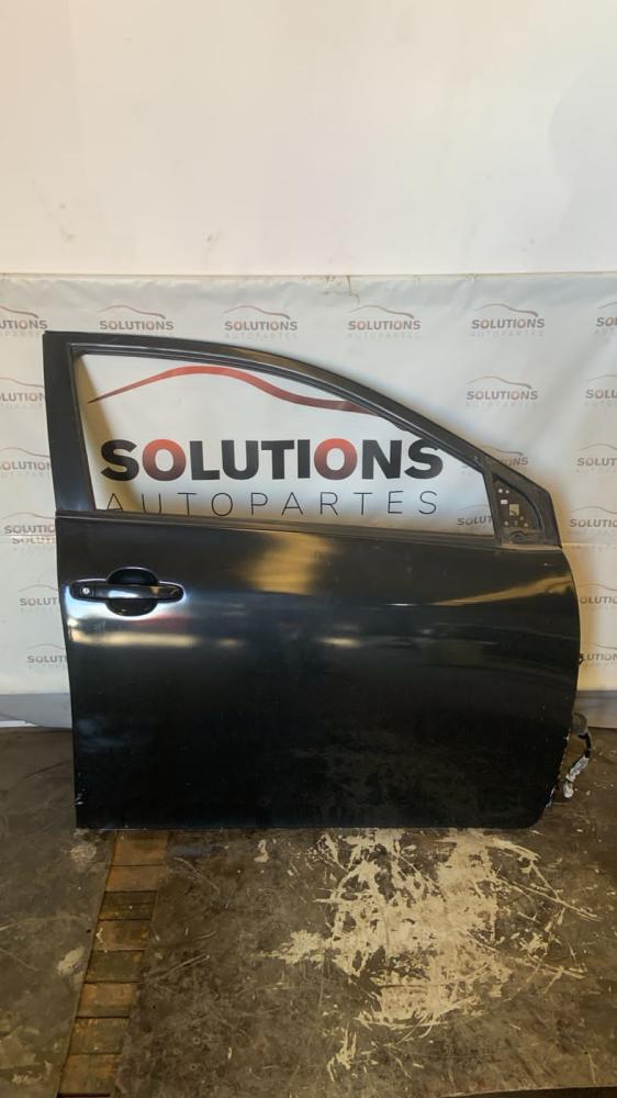 PUERTA DELANTERA DERECHA TOYOTA COROLLA 1.8