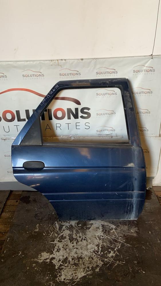 PUERTA TRASERA DERECHA FORD ESCORT