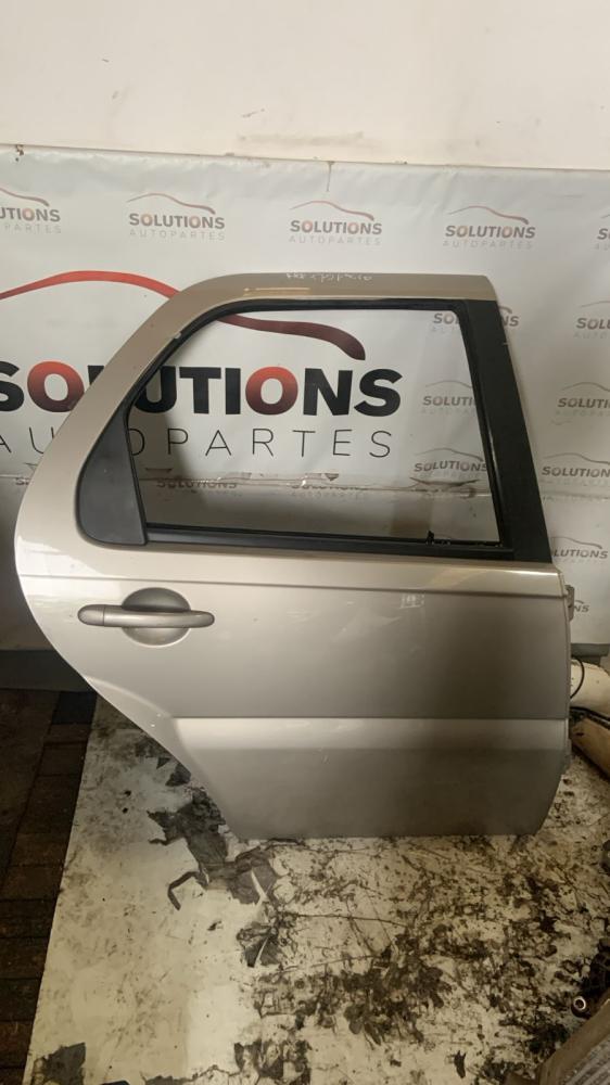 PUERTA TRASERA DERECHA FIAT PALIO