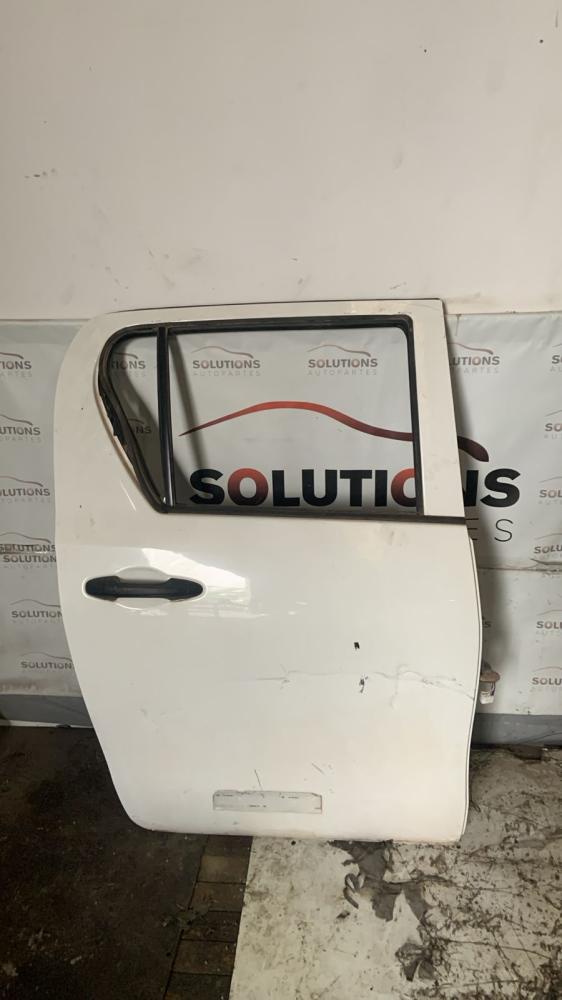 PUERTA TRASERA DERECHA TOYOTA HILUX 4X4