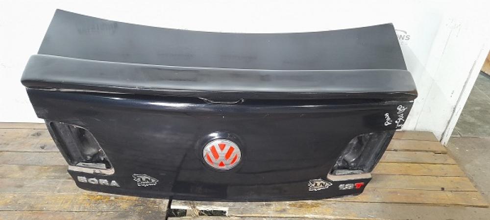 TAPA DE BAUL VOLKSWAGEN BORA 1.8T 2010