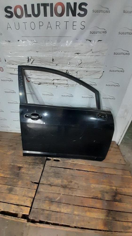 PUERTA DELANTERA DERECHA NISSAN TIIDA 1.8 6MT 2010